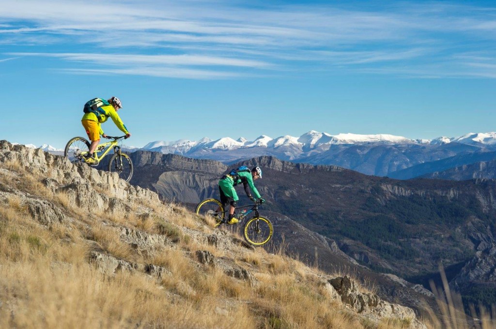 Fabien Barel et Tito Tomasi : ride hivernal dans le Verdon