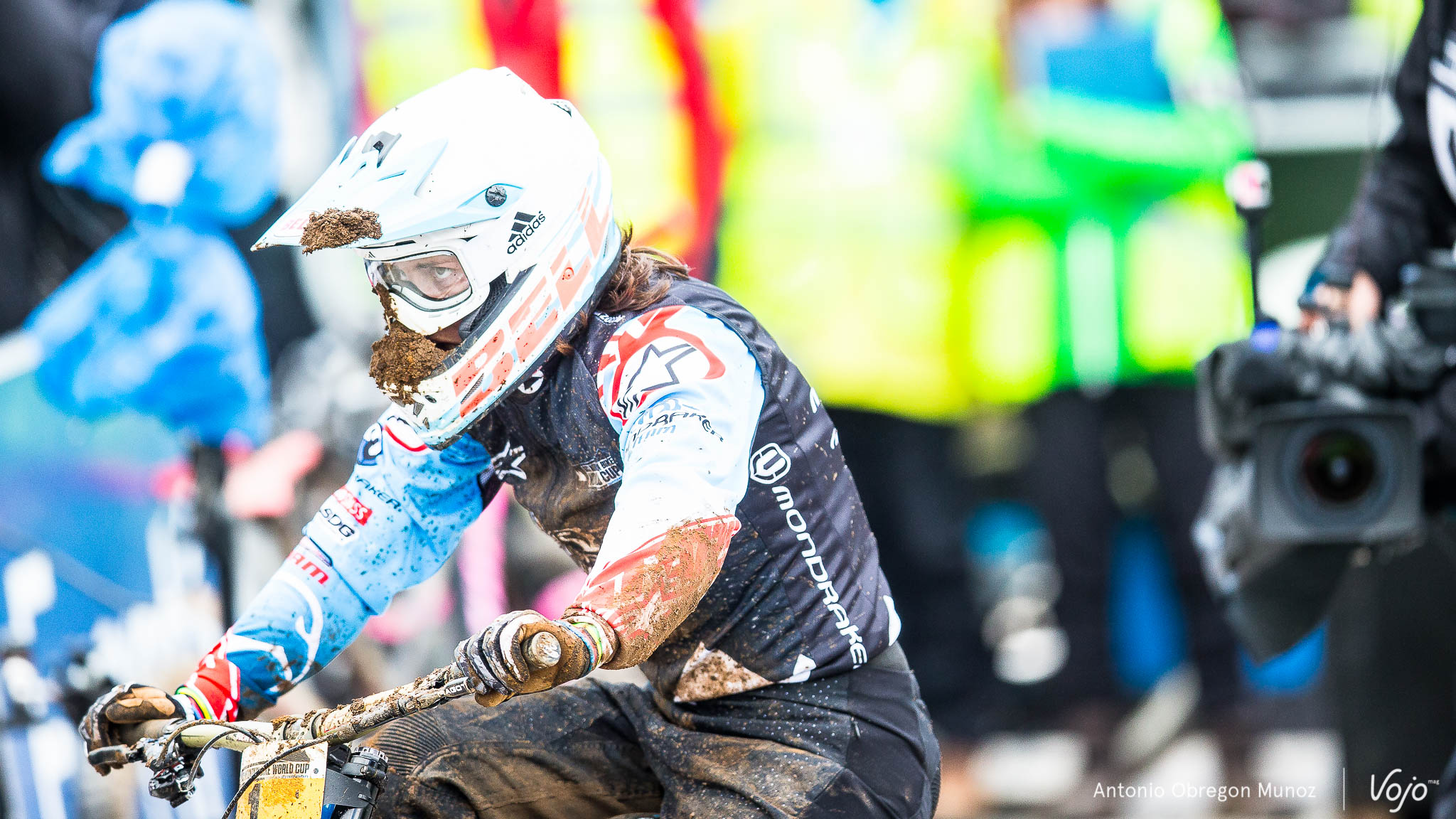 Fort_William_UCI_World_Cup_DH_2015_(finals_Femmes)_(EmmelineRagot)_Copyright_Antonio_Obregon_VojoMag-5