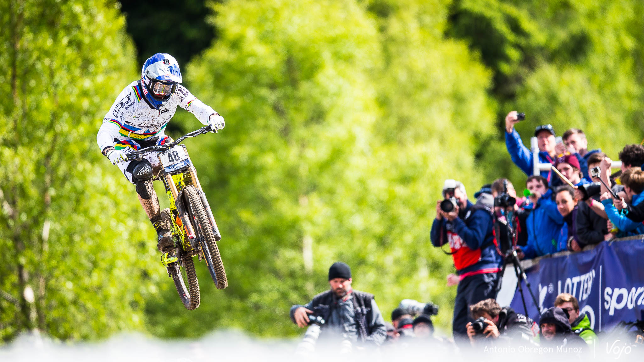 Fort_William_UCI_World_Cup_DH_2015_(finals_Hommes)_(GeeArtheton)_Copyright_Antonio_Obregon_VojoMag-12