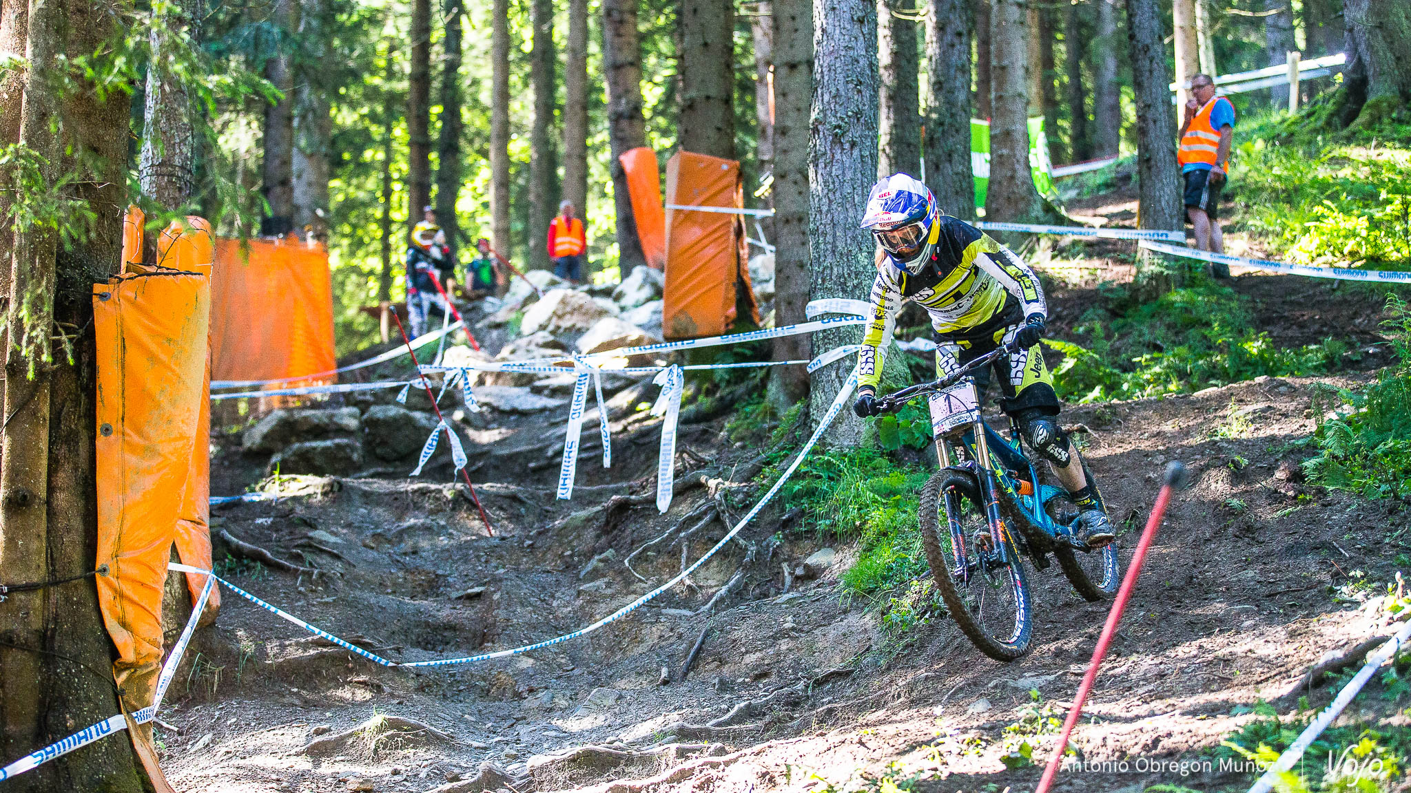 Leogang_UCI_World_Cup_DH_2015_(Final_Femmes)_(Rachel)_(Copyright_Antonio_Obregon_VojoMag