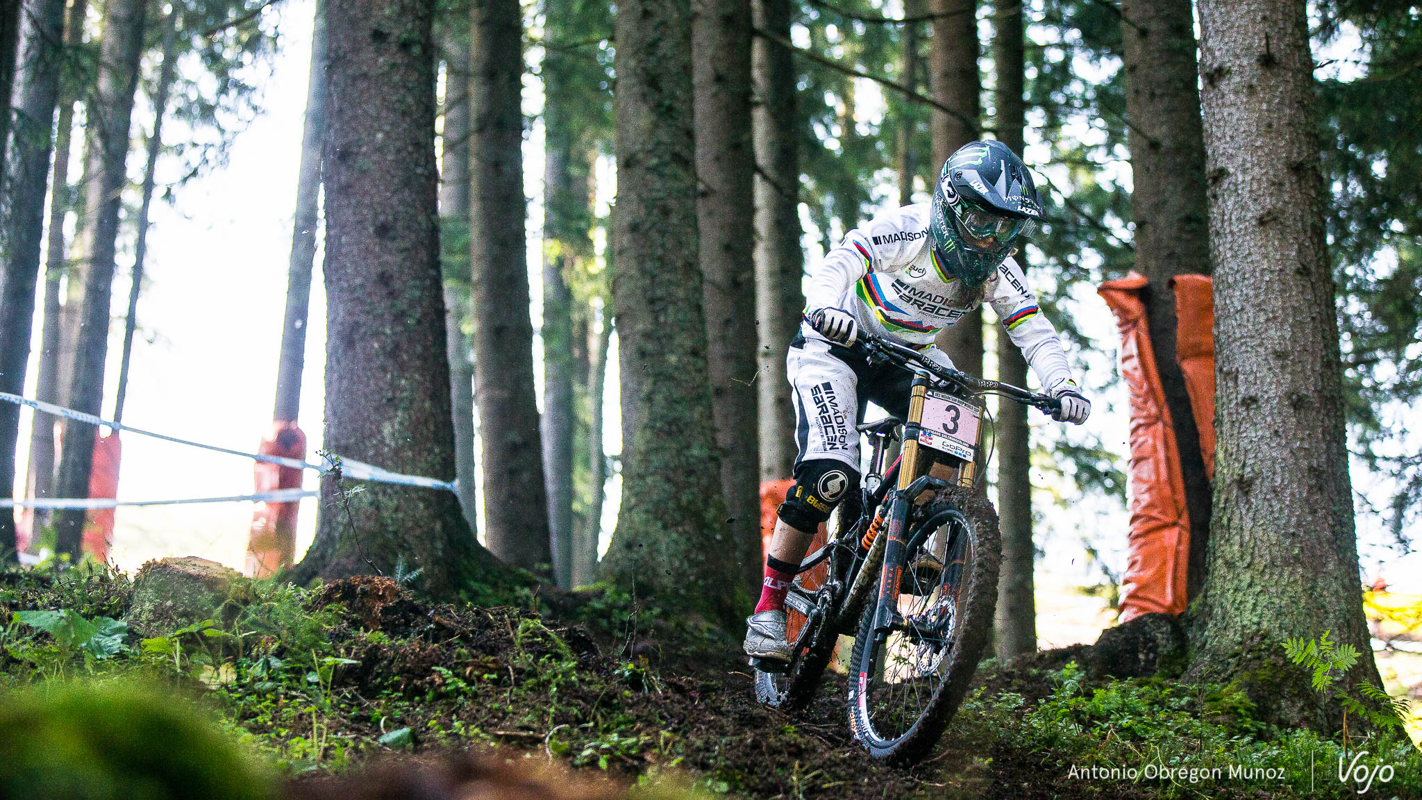 Leogang_UCI_World_Cup_DH_2015_(Porfolio)_(Manon)_(Copyright_Antonio_Obregon_VojoMag-11