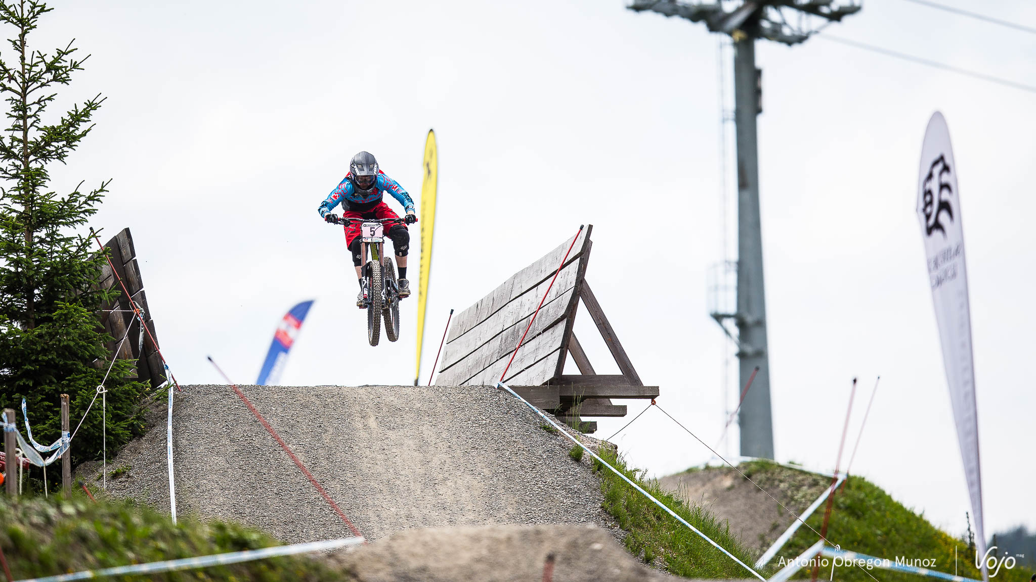 Leogang_UCI_World_Cup_DH_2015_(Porfolio)_(Seagrave)_(Copyright_Antonio_Obregon_VojoMag-36