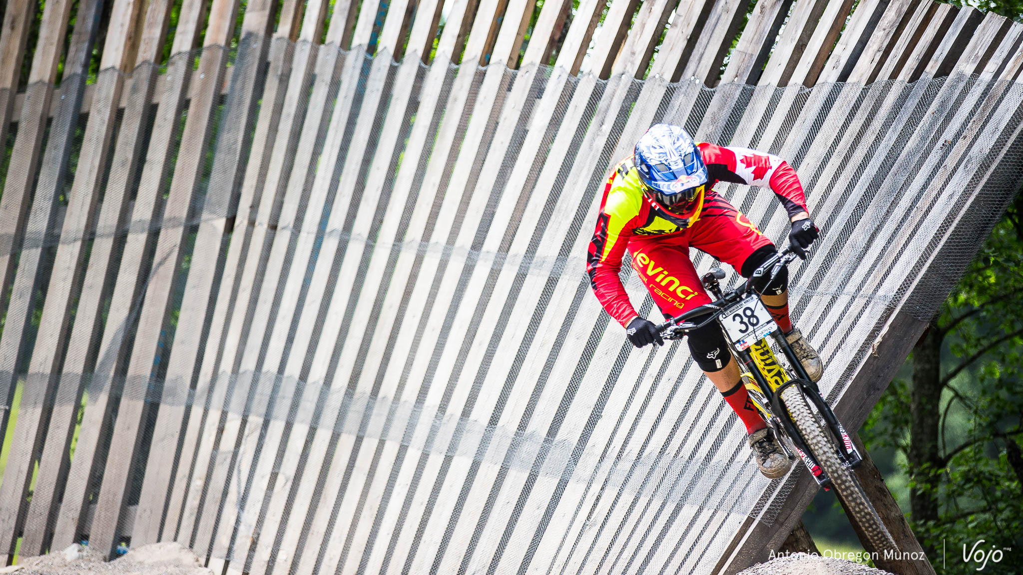 Leogang_UCI_World_Cup_DH_2015_(Porfolio)_(Smith)_(Copyright_Antonio_Obregon_VojoMag-100