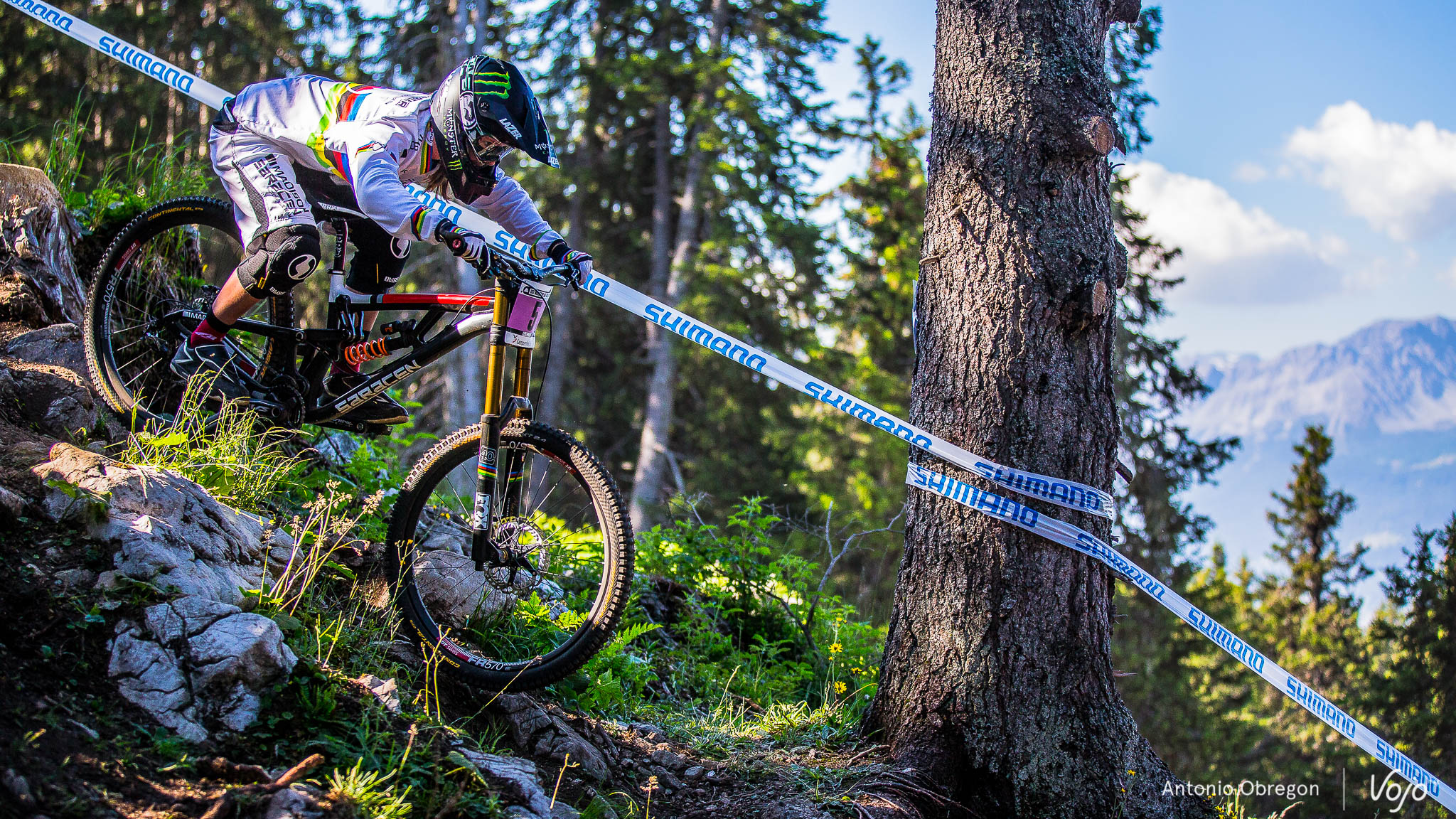 Lenzerheide_UCI_World_Cup_DH_2015_final_Porfoli_Women_Copyright_Antonio_Obregon_VojoMag-2