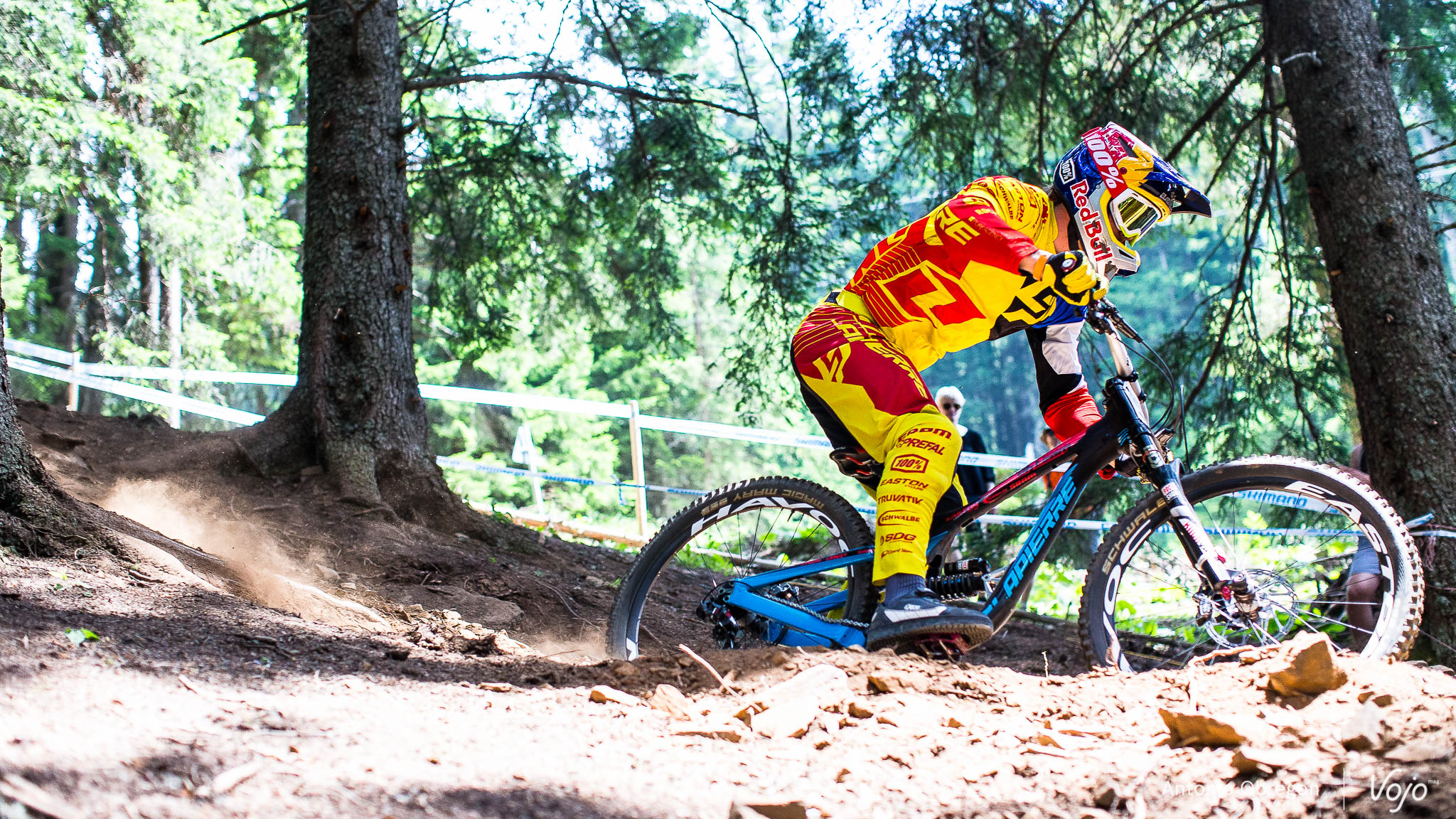 Lenzerheide_UCI_World_Cup_DH_2015_qualification_Elite_Copyright_Antonio_Obregon_VojoMag