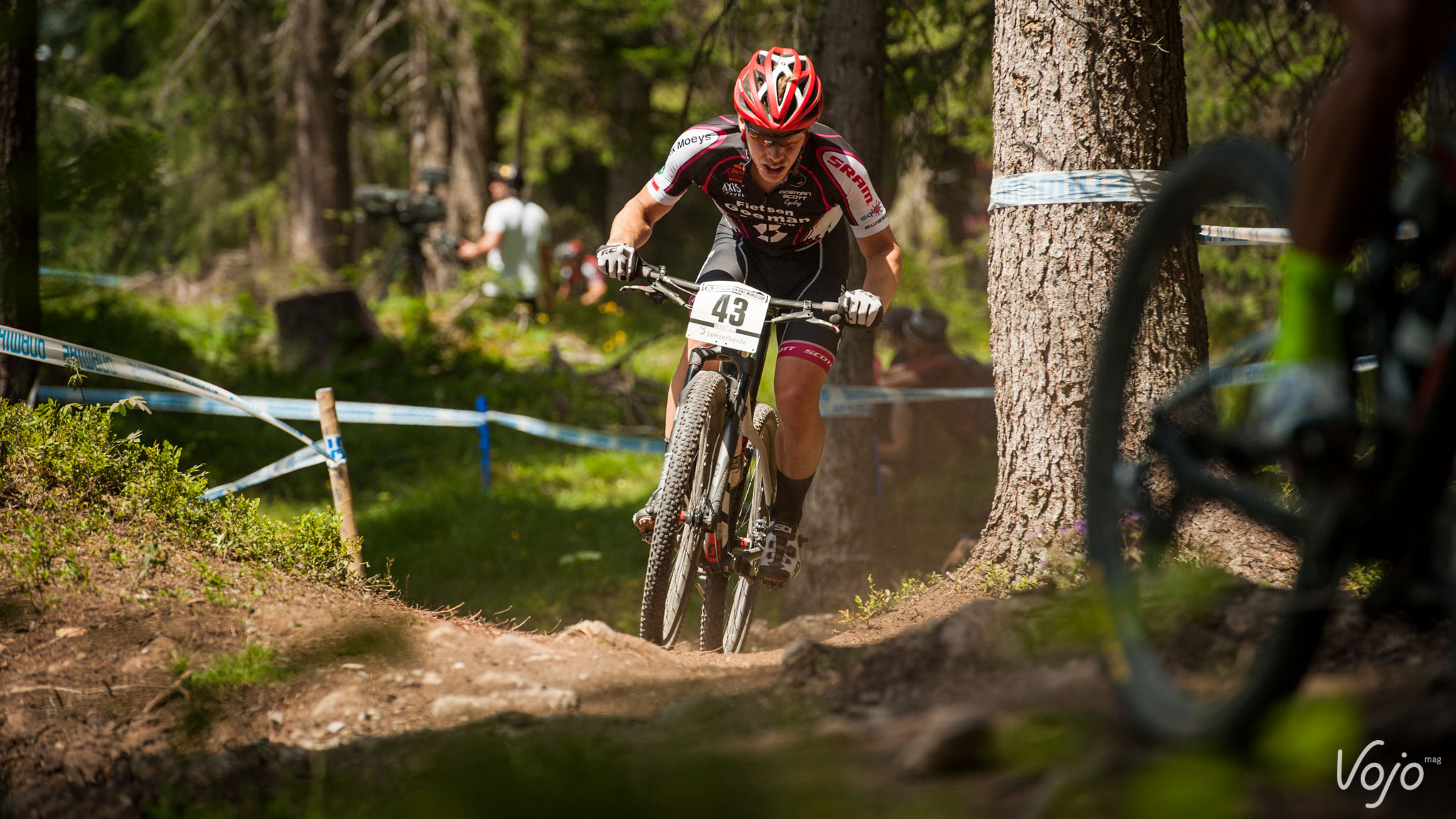 Light-WorldCup-Lenzerheide-2015-XCO-Hommes-3