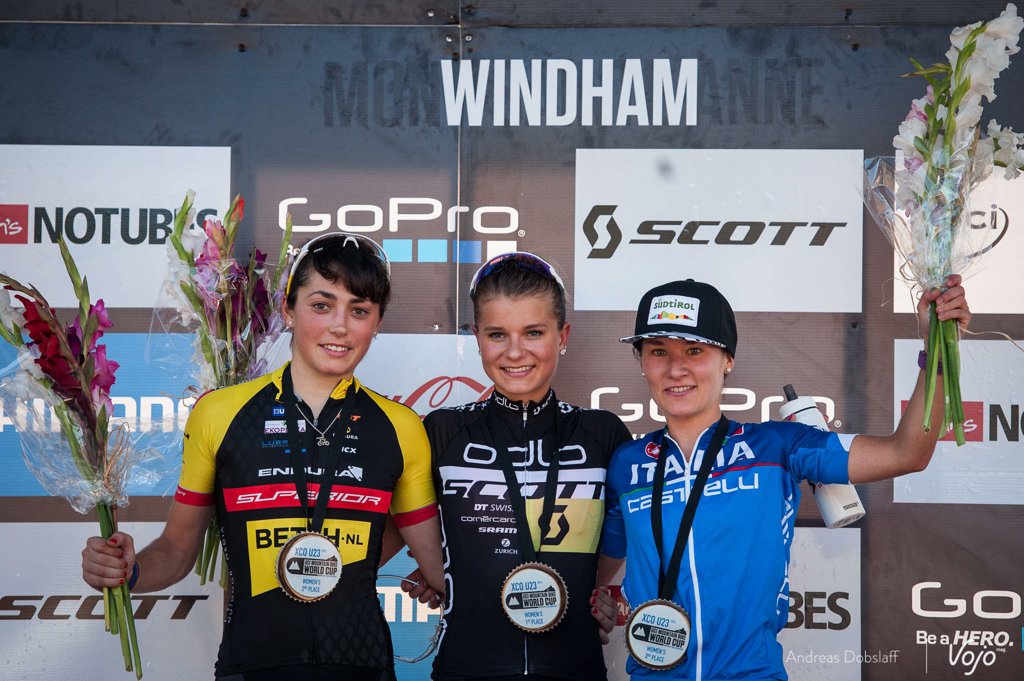 World_Cup_XCO_U23_Women_Dame_Windham__Rissveds_Moschetti_2015_Copyright_Dobslaff_VojoMag-8