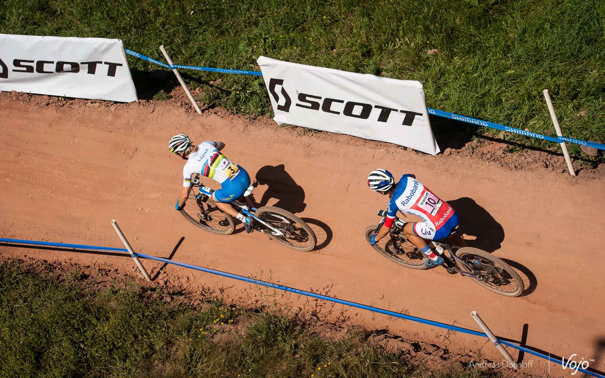 World_Cup_XCO_Women_Dame_Windham_Ferrand_Prevot_Neff_2015_Copyright_Dobslaff_VojoMag-2