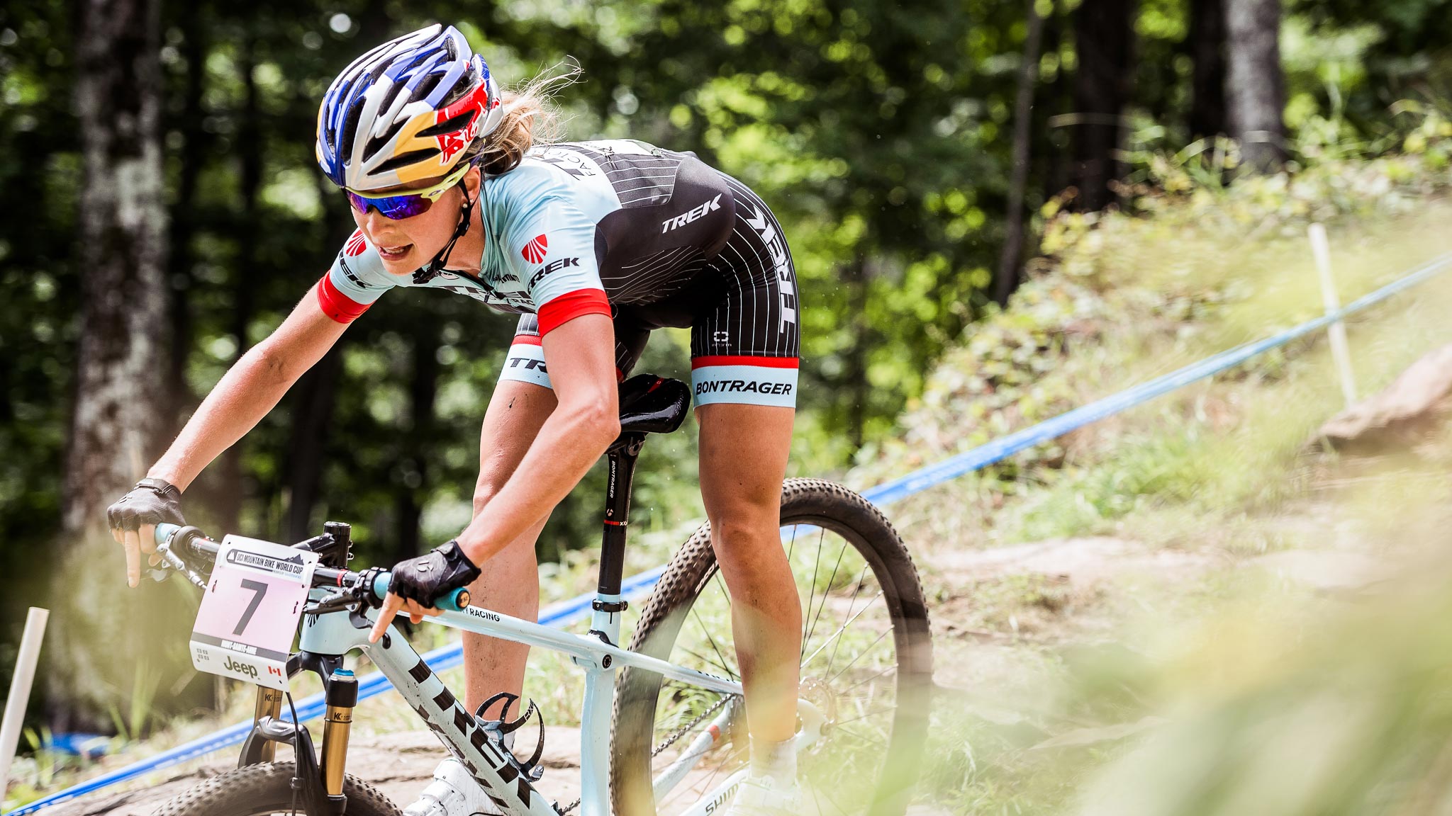 World_Cup_XC_Women_Dame_Mont_Saint_Anne_MSA_2015_Podium_Copyright_RedBull_Content_Pool_Bartek_Wolinski-3