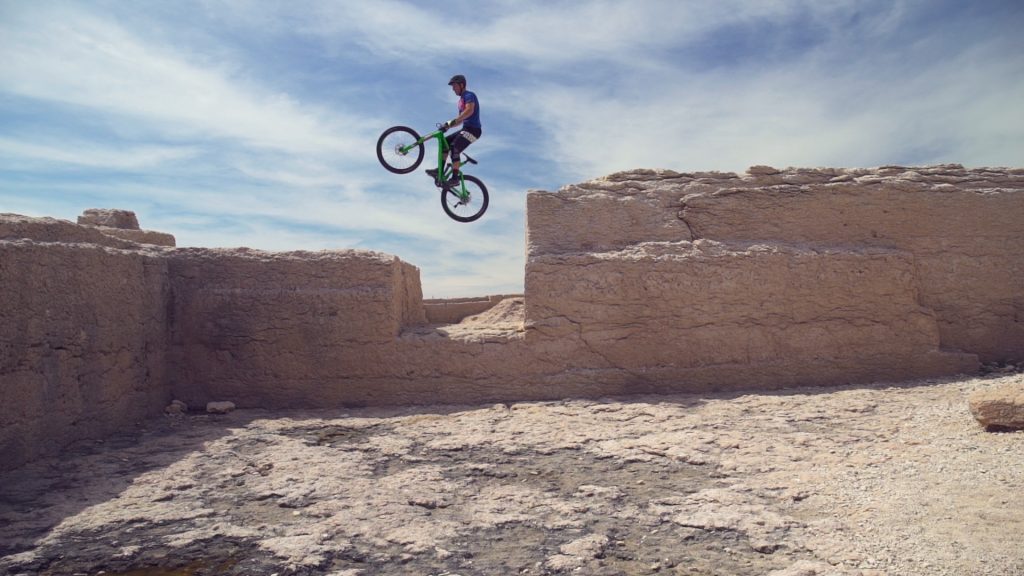 Enduro-Trial : la Provence avec Aurélien Fontenoy