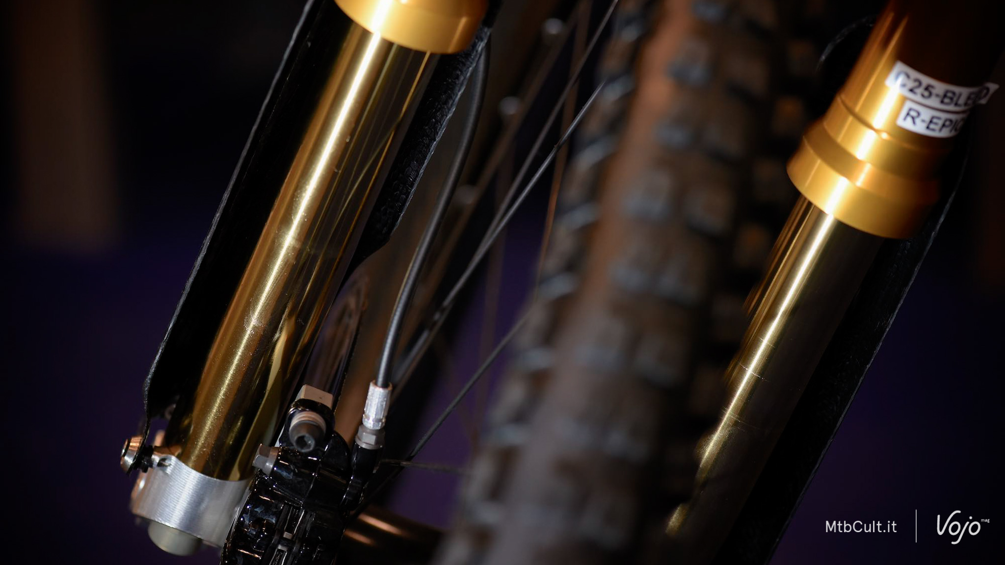 Ohlins-dh-mtb-cult-vojo-2015-9