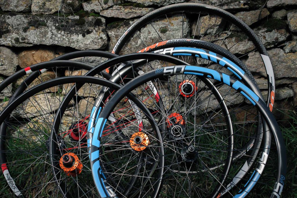 Test – 5 paires de roues carbone XC 29 » : L’upgrade ultime ?