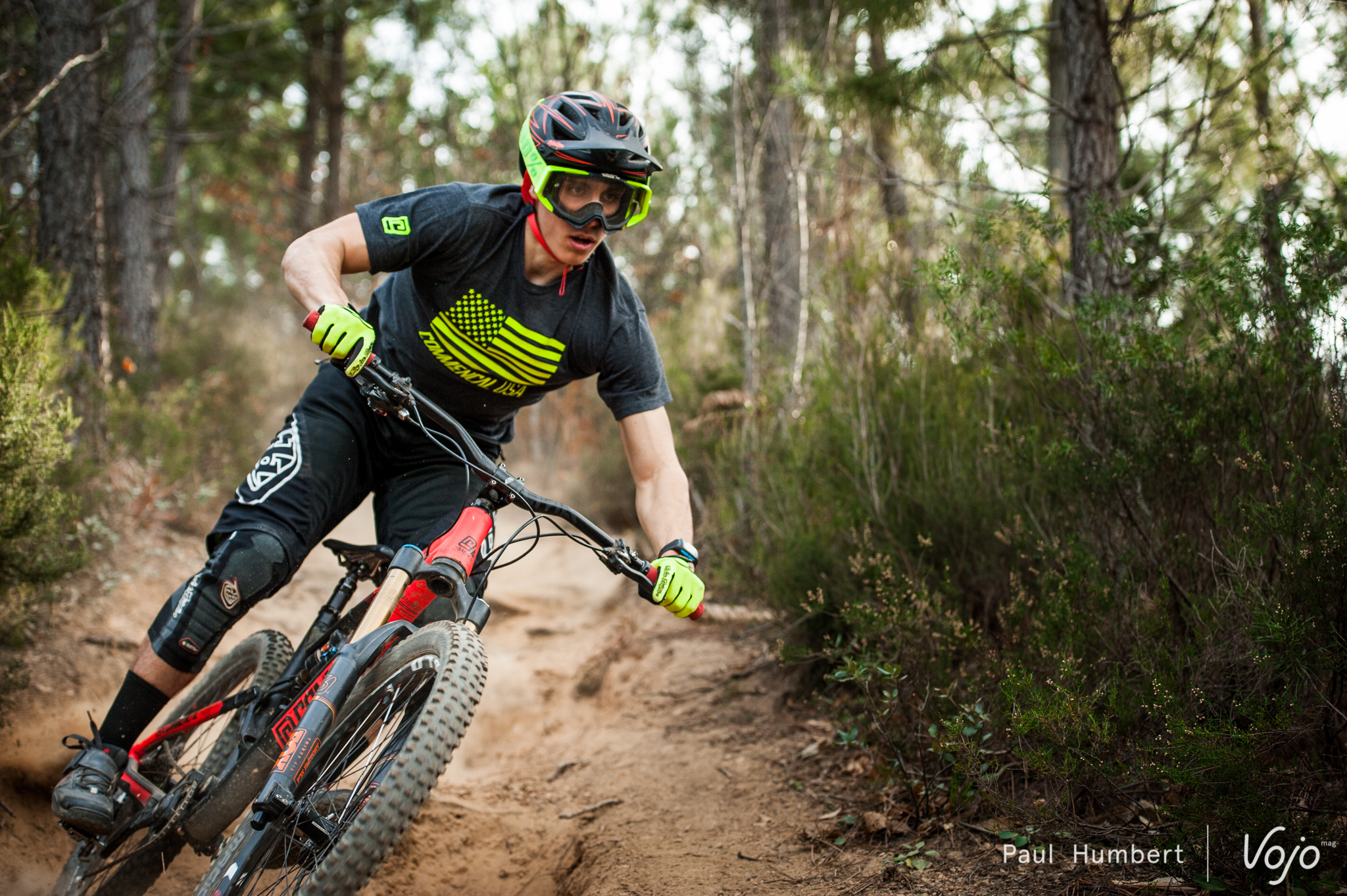 team-lac-blanc-commencal-2016-spain-paul-humbert-31