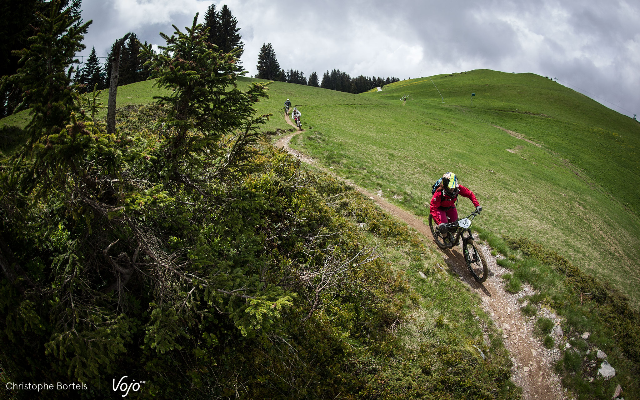 Du fun sur la liaison très sympa au départ du Mont Bisanne pour aller chercher un télésiège aux Saisies.