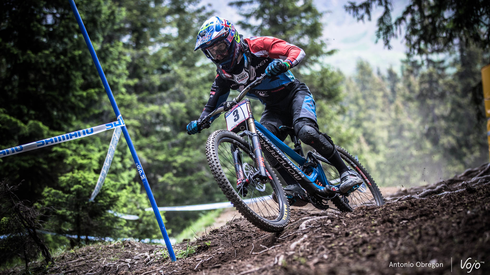 En raflant le maximum de points sur la manche (50 + 200), Danny Hart fait également une excellente opération au classement général et passe de la 3e à la 2e place.