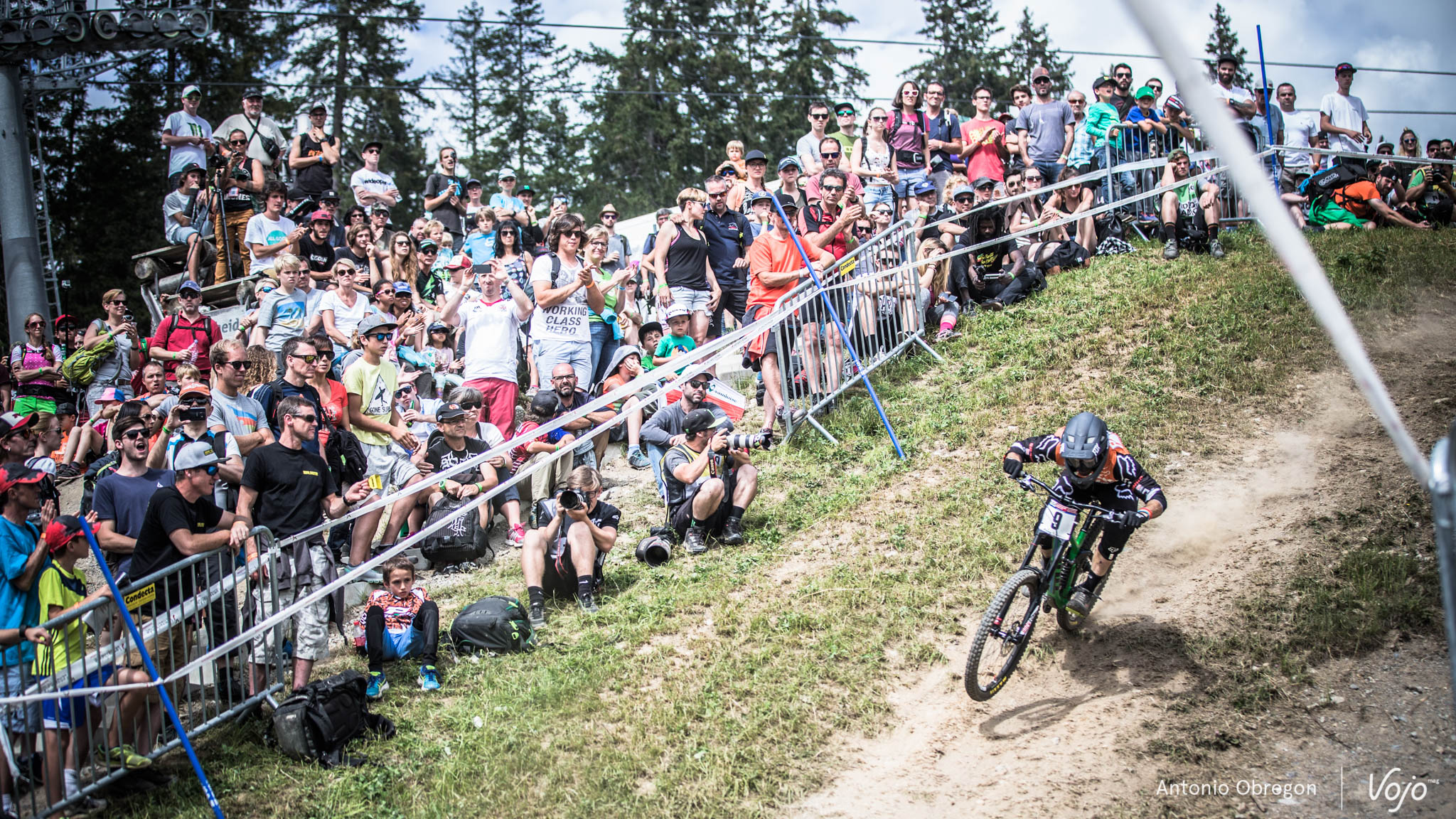 Connor Fearon fait lui aussi un petit bond au classement après sa 5e place ce week-end et passe de la 9e à la 6e position.