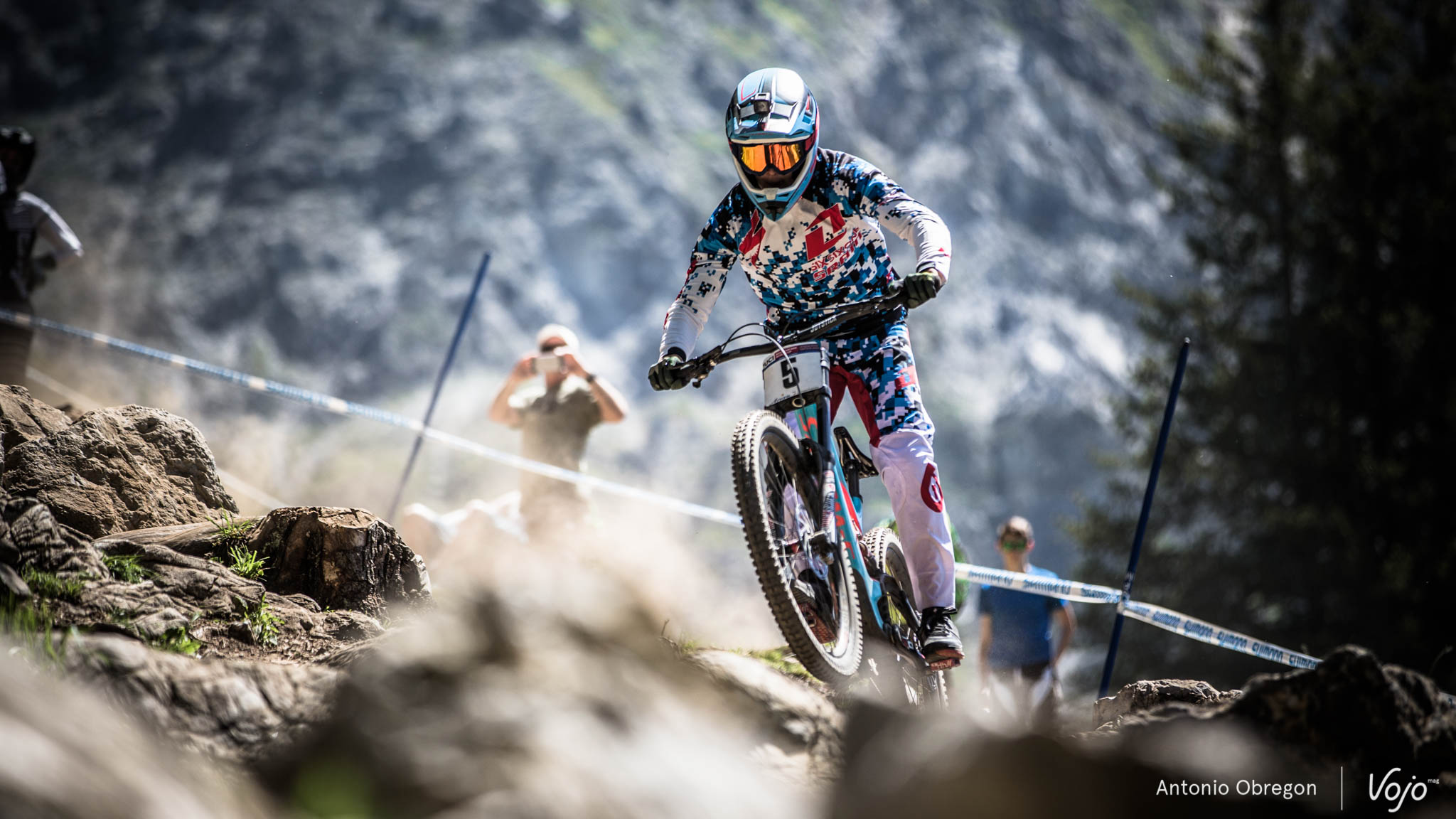 Flamboyant lors de la dernière manche à Leogang où il avait signé le meilleur résultat de sa carrière avec une 2e place, Loris Vergier a déçu ce week-end. 35e aux qualifs, il termine 21e en finale mais conserve sa 5e place au général