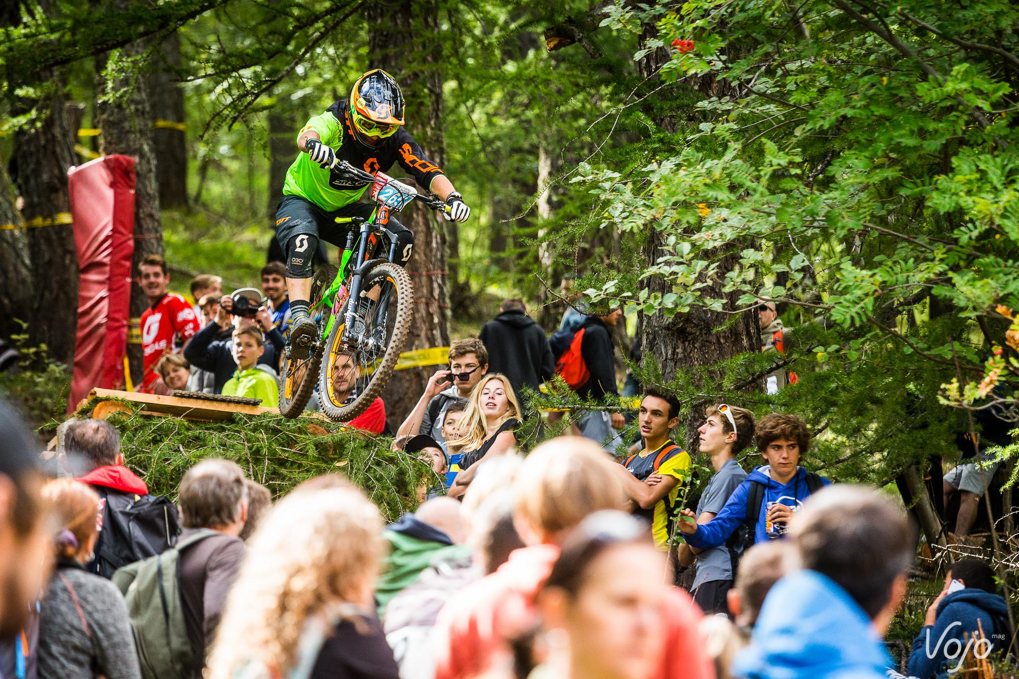 ews_valberg_sam_hill_podium_2016_copyright_vojomag-1-2