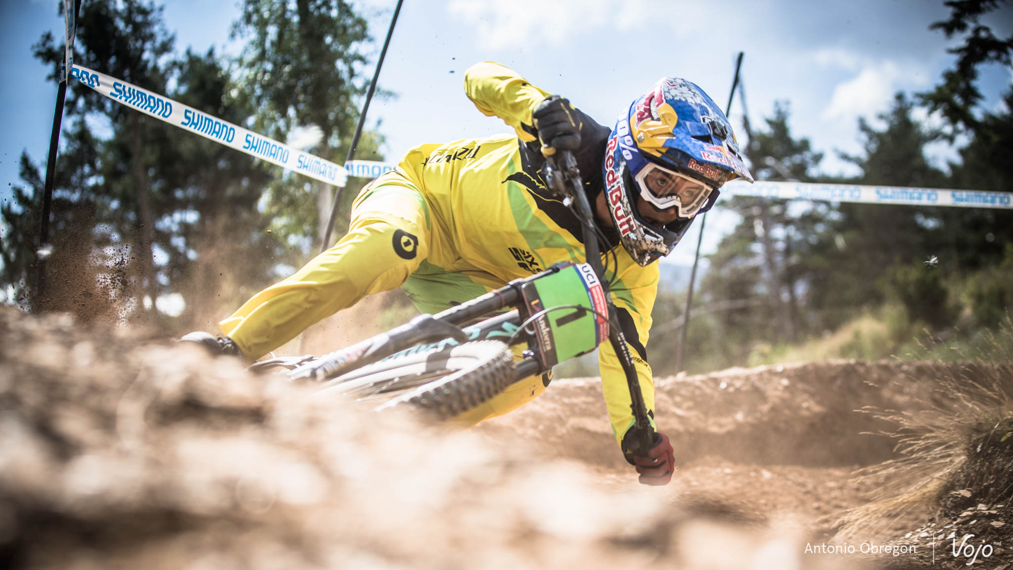 Sauf que Finn Iles a tenu la pression et a conservé son leadership en signant le 2e chrono ! Première saison et premier titre pour le canadien, une perf’ d’autant plus impressionnante qu’il n’avait pris aucun point lors de la 2e manche à Cairns. Mais Iles a été d’une incroyable régularité : 3 victoires et 3 2e place…