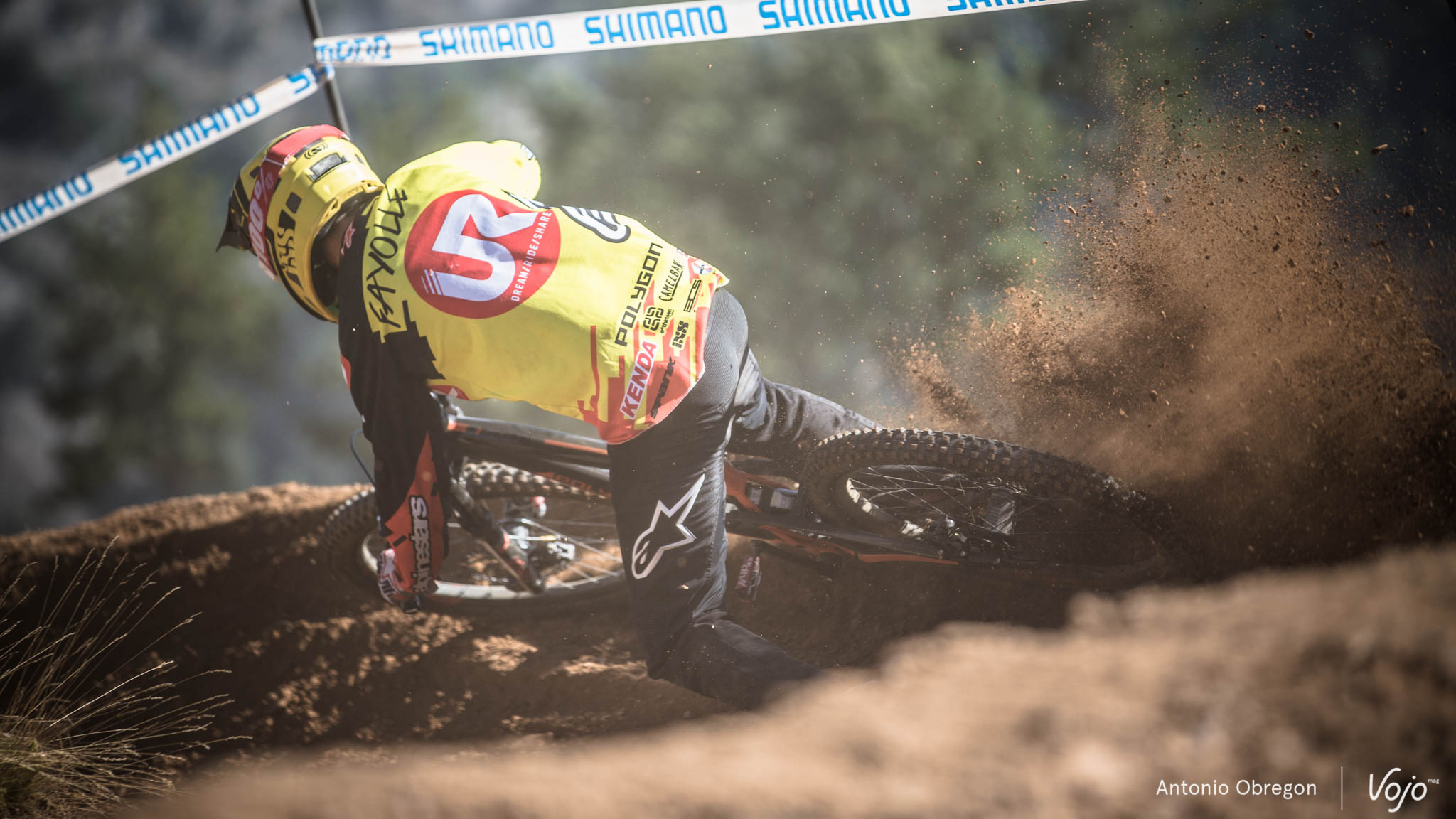 Encore un nom à ajouter à la déjà (longue) liste des espoirs français de la descente : Alexandre Fayolle ! Superbe 4e place à Vallnord pour le jeune frenchie.