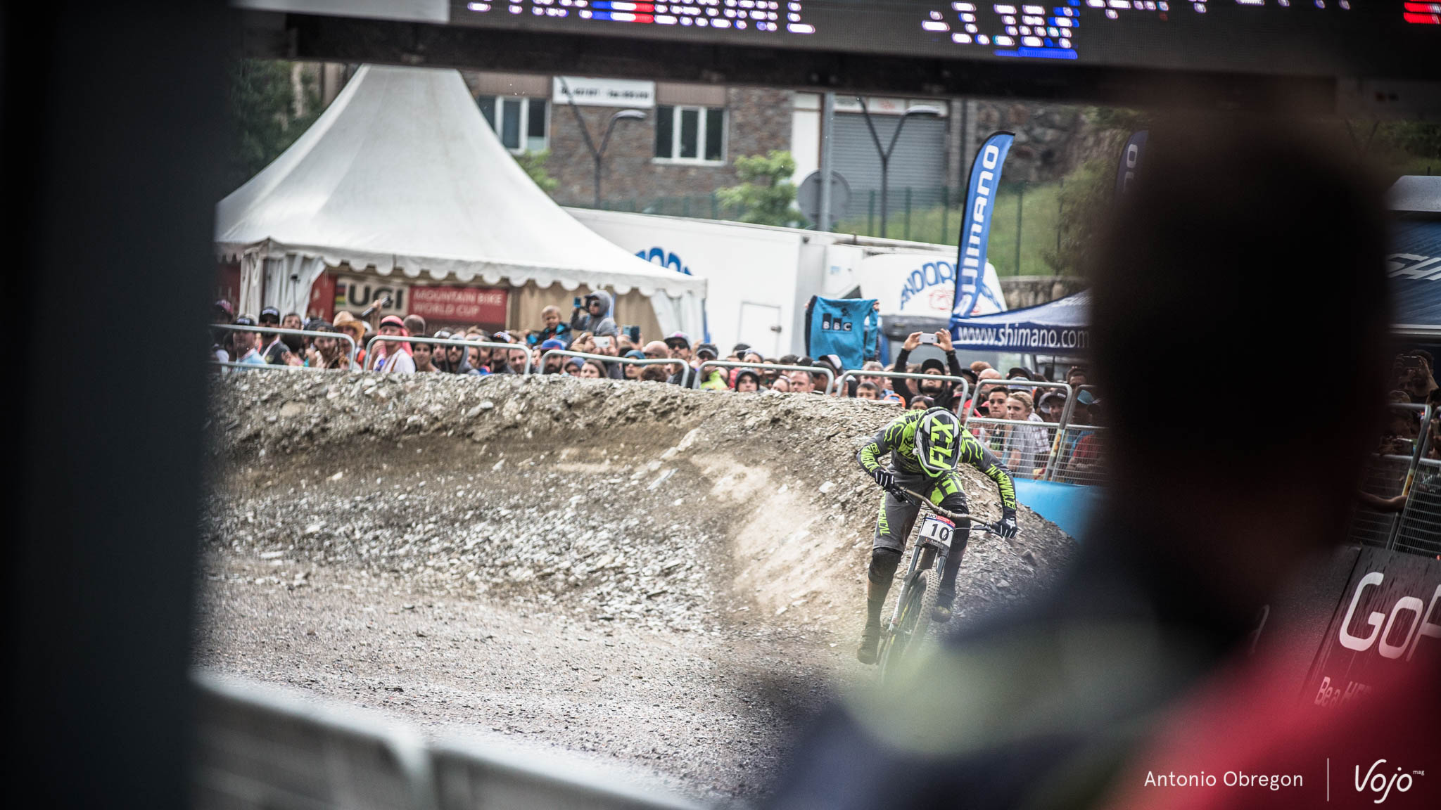 En 2013, Rémi Thirion remportait à Vallnord son unique victoire en coupe du monde. Sa 3e place aux qualifications vendredi laissait augurer de belles choses pour la finale. Mais le Français ne parviendra pas à faire mieux que 27e… Ce résultat lui permet malgré tout de grappiller deux places au classement général, c’est donc avec la plaque n°8 qu’il s’élancera lors de la première manche de la saison 2017.