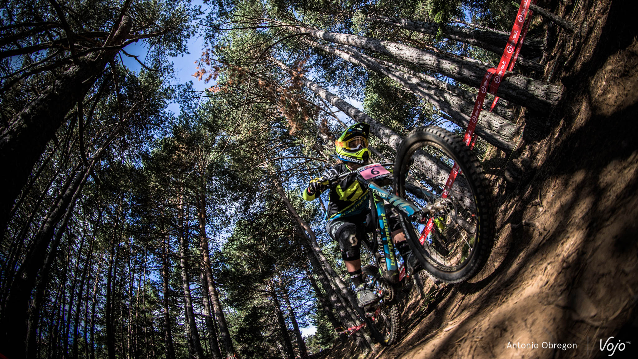 Vallnord_2016_UCI_WorldCup_portfolio_Women_Morgane_1_Antonio_Obregon