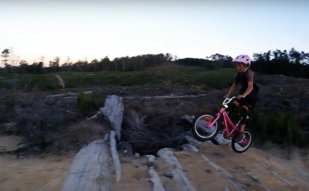 Erice, 10 ans et un mini vélo pour dompter Rotorua !