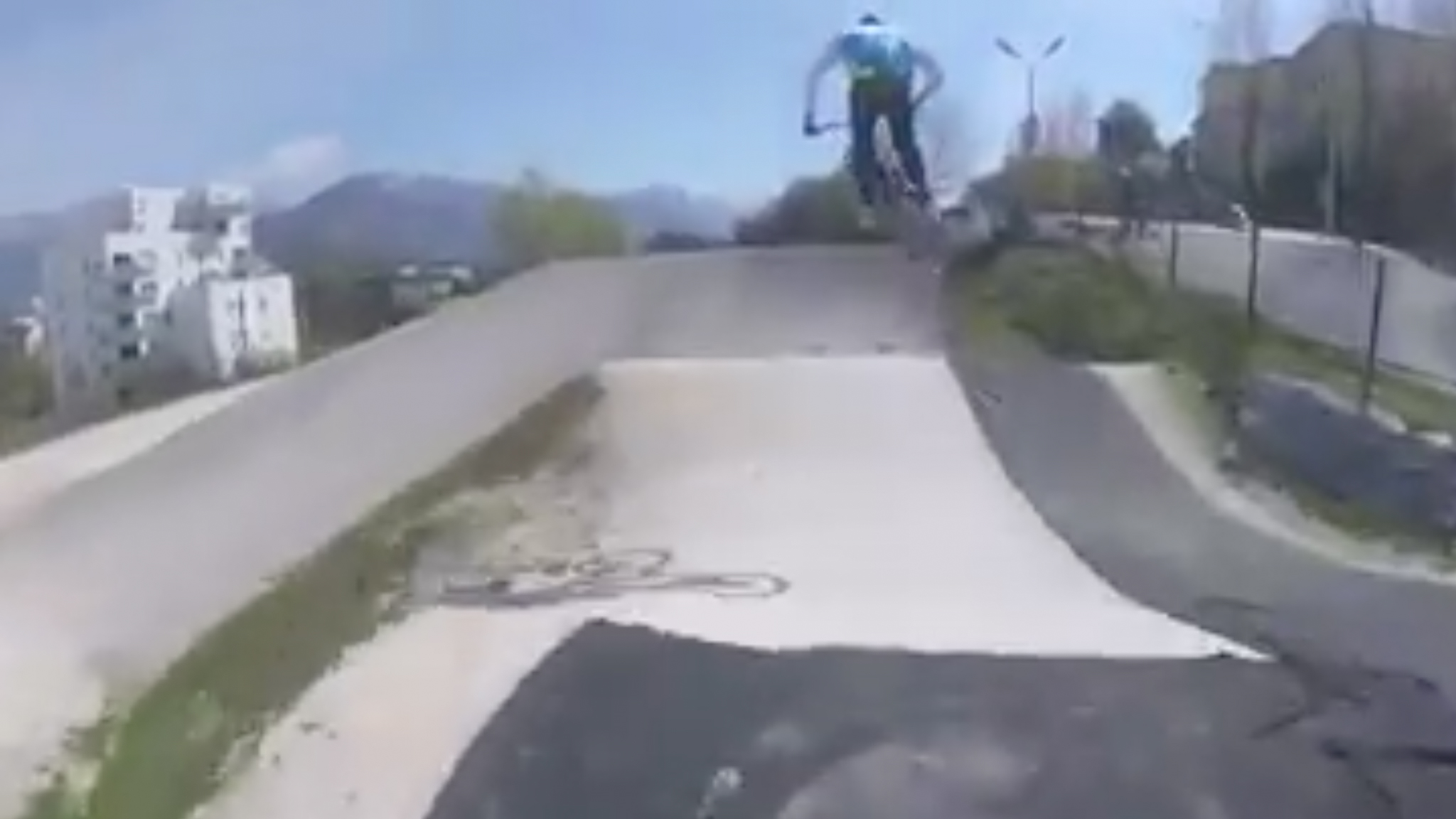 Florent Payet et Alan Rat s’entraînent en BMX