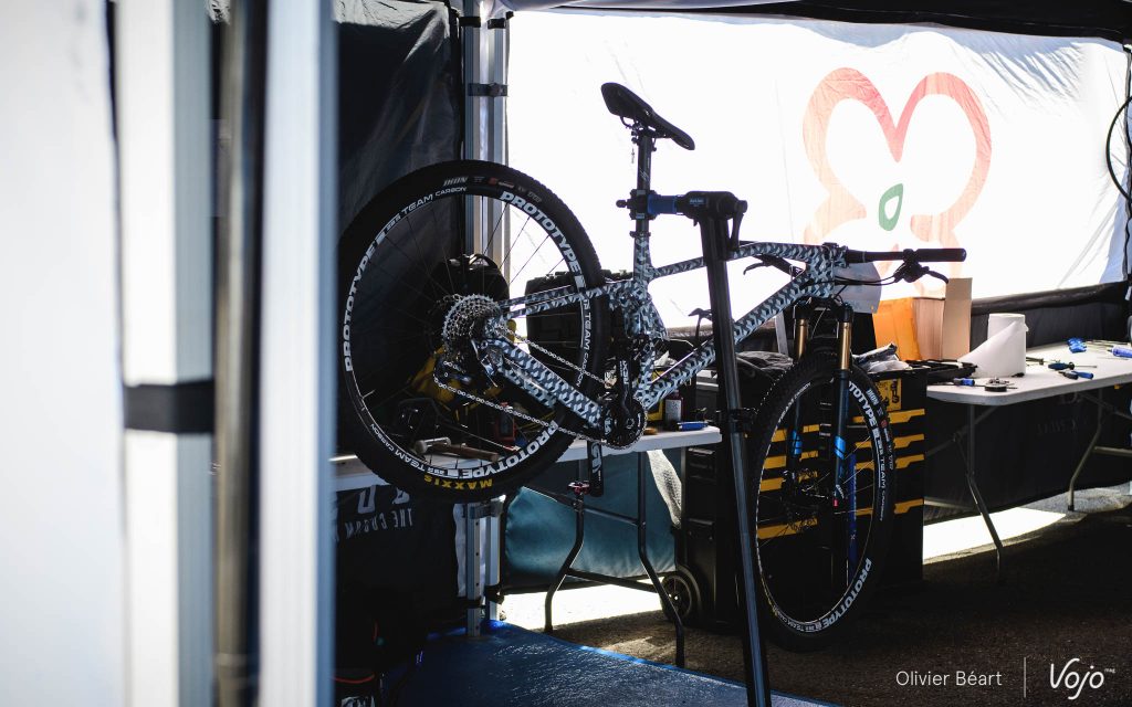 Spyshot : le Mondraker Podium tout suspendu !