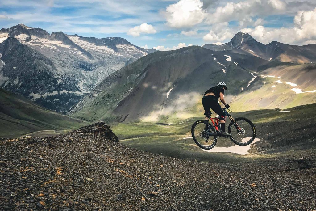 Premier essai | L’Orbea Rallon R5 Carbone au coeur des Pyrénées