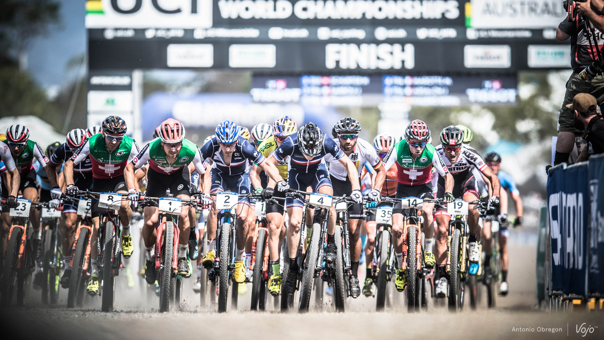 Portfolio | Worlds XC 2017 – Cairns : de la poussière, émergea la Suisse - XC Hommes : Schurter, une machine bien huilée