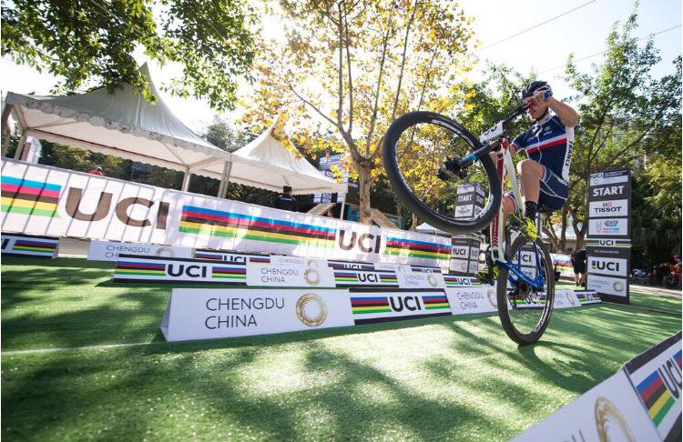 Titouan Perrin-Ganier champion du Monde XCE !