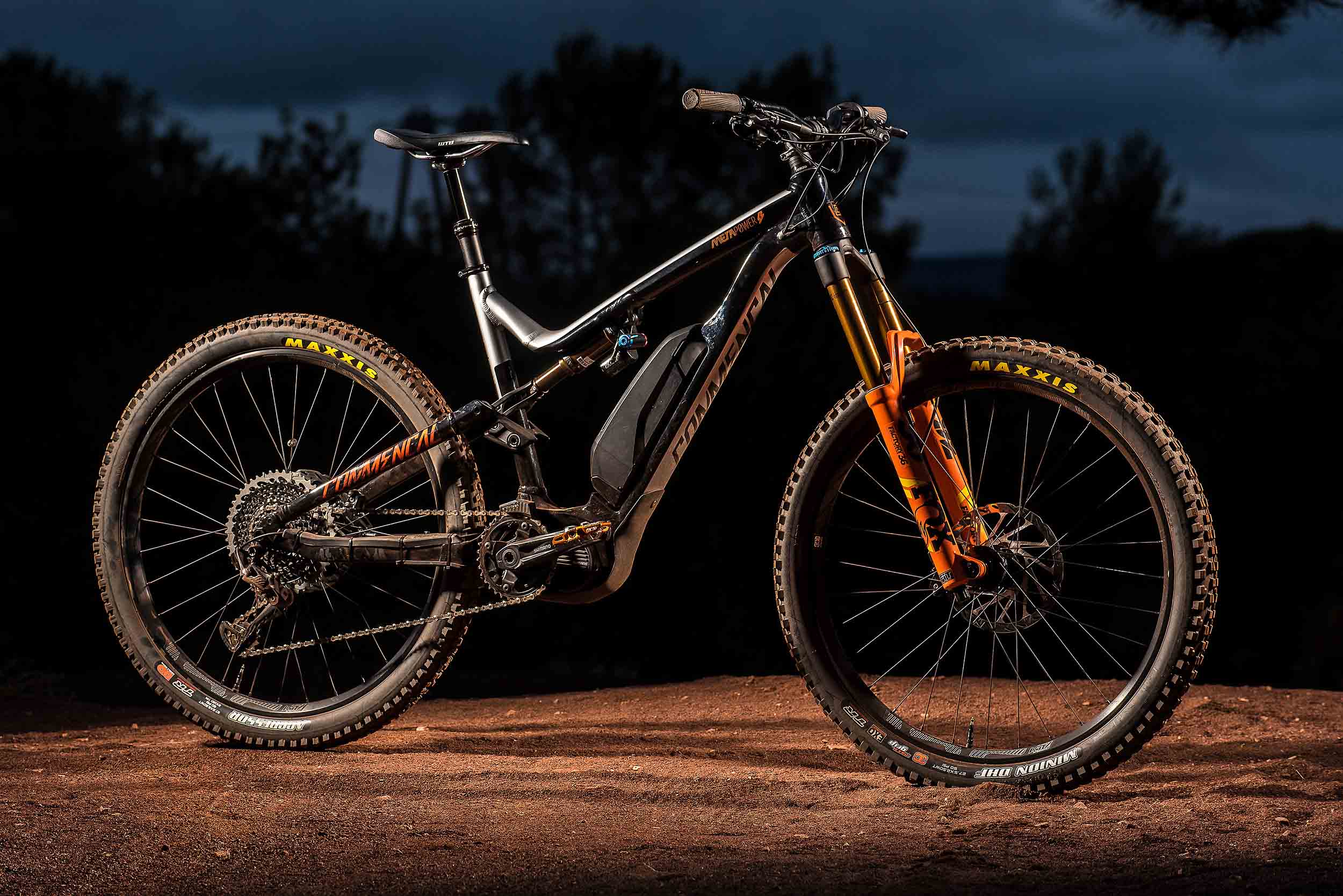 Le Commencal Meta Power s’offre un package Fox