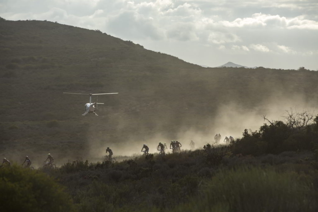 Cape Epic 2018 - Etape 1 : les champions en titre sur la touche !