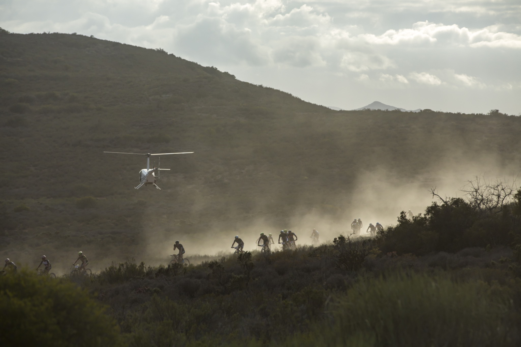 Cape Epic 2018 – Etape 1 : les champions en titre sur la touche !