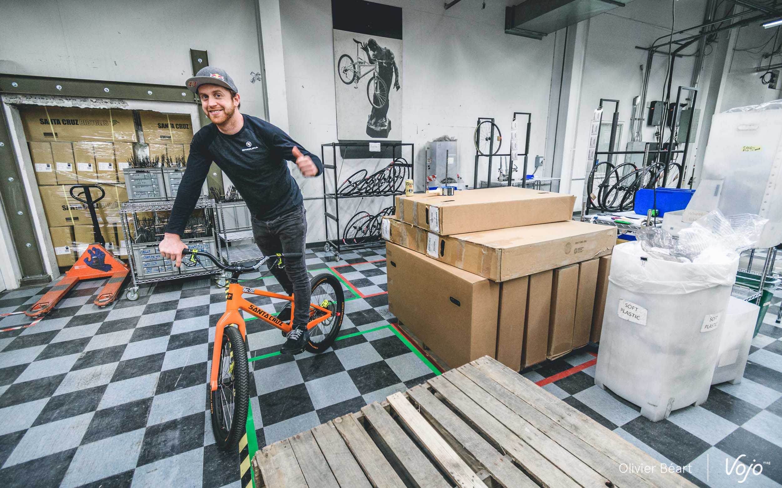 Bikecheck vidéo : Danny MacAskill et son nouveau Santa Cruz