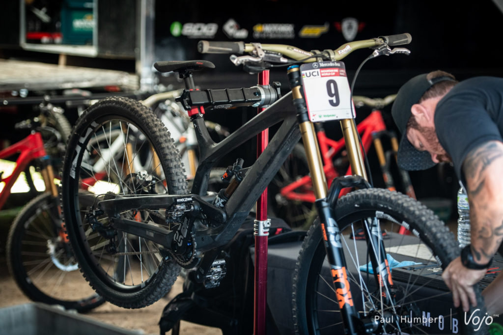 Spyshot | Le nouveau YT Tues 29 d'Aaron Gwin