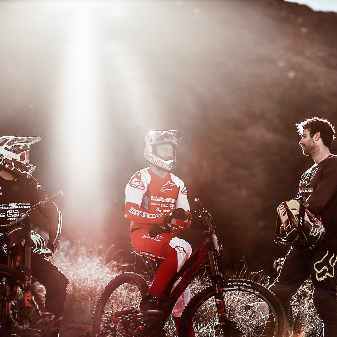 Aaron Gwin signe avec Intense Factory Racing