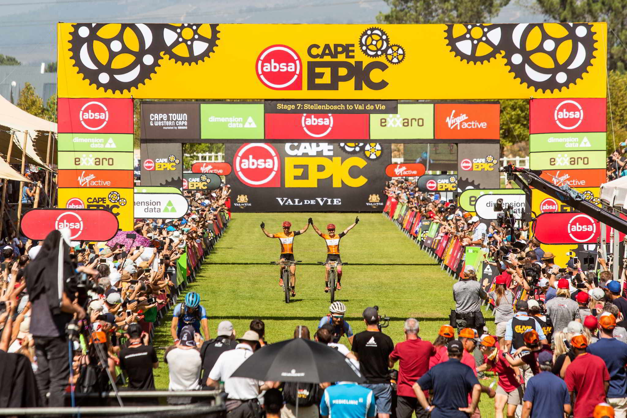 Cape Epic : Langvad et Schurter à nouveau titrés