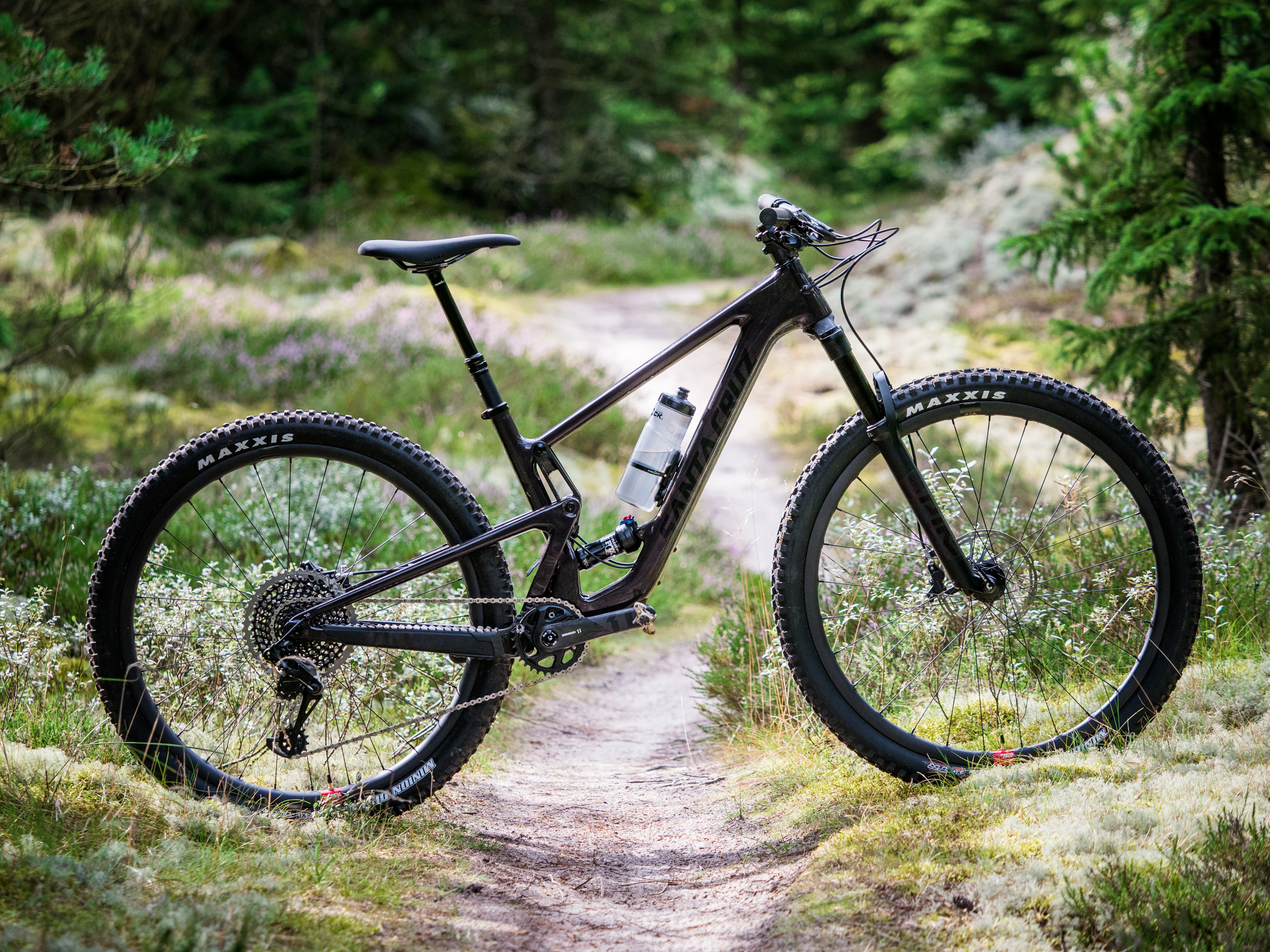 Test nieuw Santa Cruz Tallboy 4 weinig veerweg, veel karakter Vojo