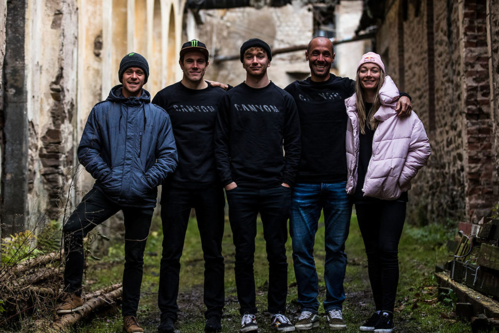 Le FMD Racing de Tahnée Seagrave rejoint le Canyon Collective