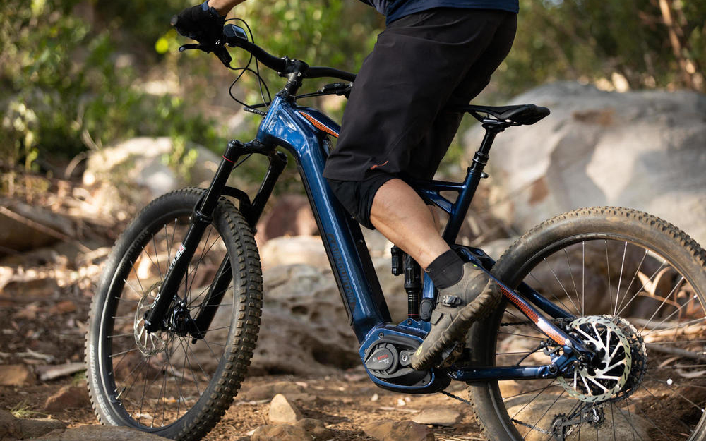 Un e-bike fully chez Décathlon… mais pas (encore) un Rockrider !