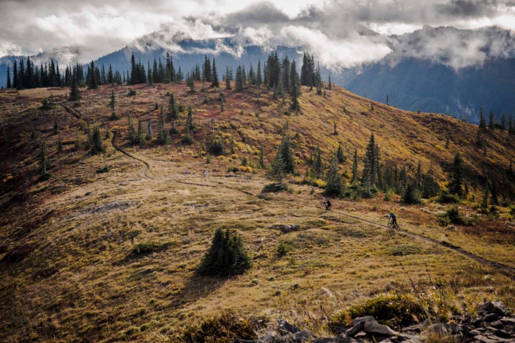 Trans-Cascadia | Romain Paulhan & Débi Motsch : récits à la sortie des bois