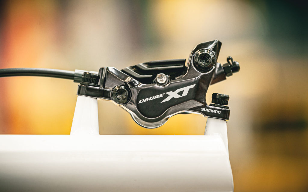 Frein hydraulique Shimano M8120 XT (4 pistons) - Sport - Magasin de vélo