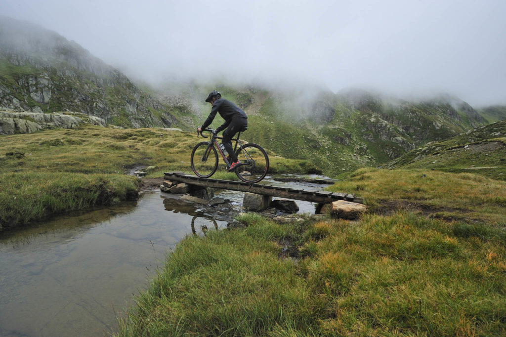 Les Grisons en Gravel : la Suisse éternelle