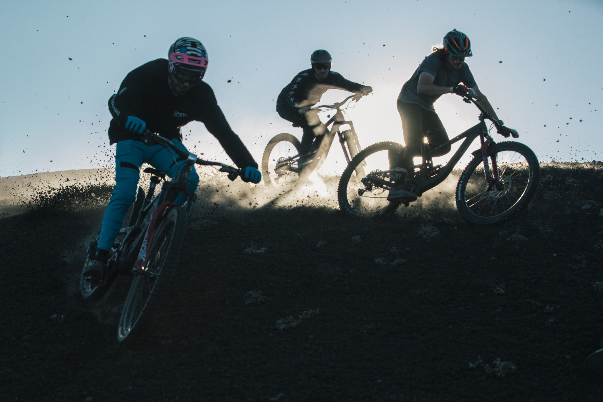 Portfolio & video | Into ‘Im Chile : les riders Santa Cruz en road trip au Chili