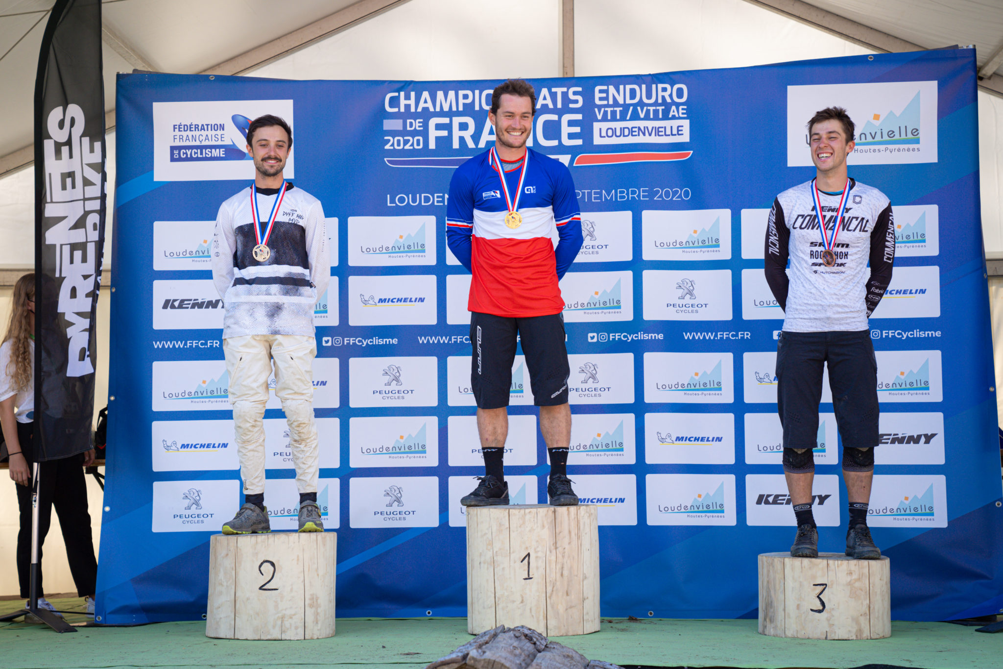 Championnats de France Enduro 2021 | Théo Galy et Morgane Charre en bleu blanc rouge