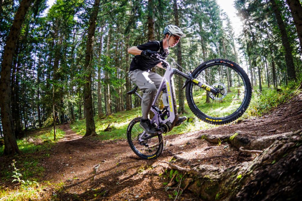 Santa Cruz Bullit 2021 | Prise en main dans les Portes du Soleil