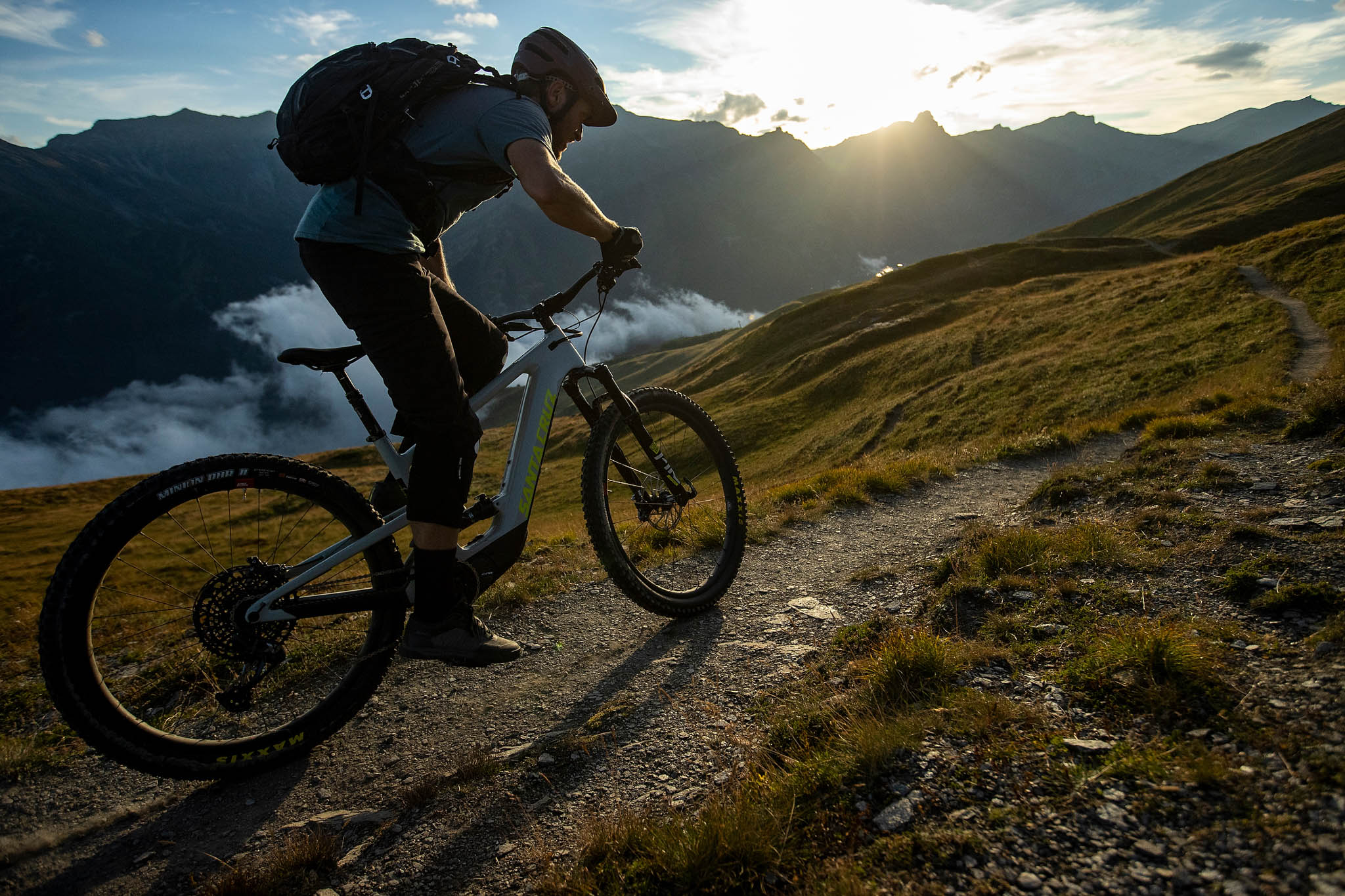 Découverte | Autour du Mont Viso en Santa Cruz Heckler MX - Santa Cruz 2021 | Un Heckler EP8 et Heckler MX Mullet