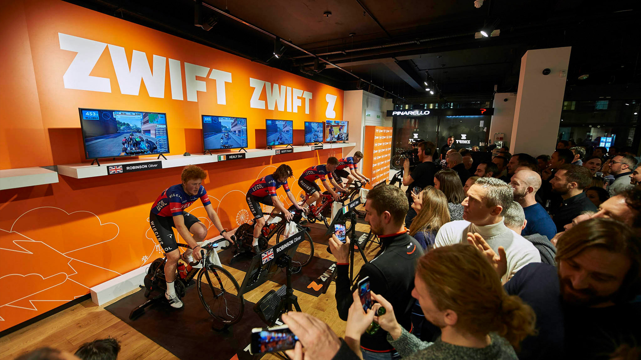 Zwift League Wiggins – Pinarello